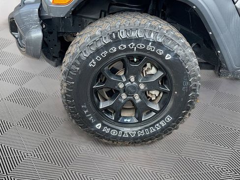 Used 2023 Jeep Wrangler Willys image 35