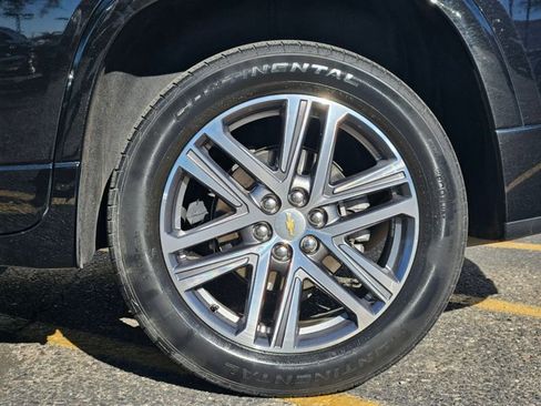 Used 2023 Chevrolet Traverse High Country image 29