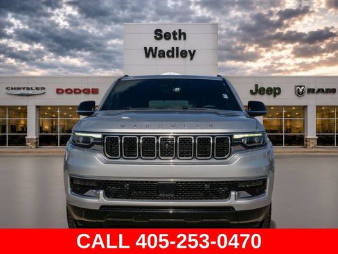 Used 2023 Jeep Wagoneer 4WD w/ Convenience Group I image 69