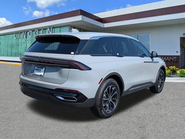 New 2026 Lincoln Nautilus Premier AWD/4WD image 4
