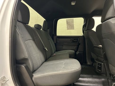 Used 2023 RAM 2500 Tradesman w/ Chrome Appearance Group image 9