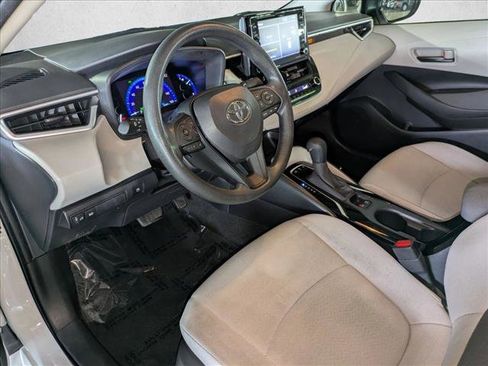 Used 2022 Toyota Corolla LE w/ Carpet Mat Package (TMS) FWD image 10