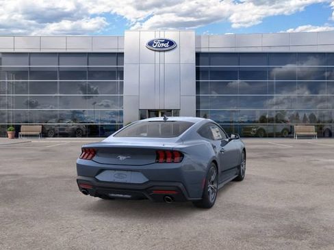 Used 2025 Ford Mustang Coupe RWD image 8