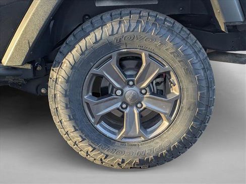 Used 2017 Jeep Wrangler Rubicon image 22