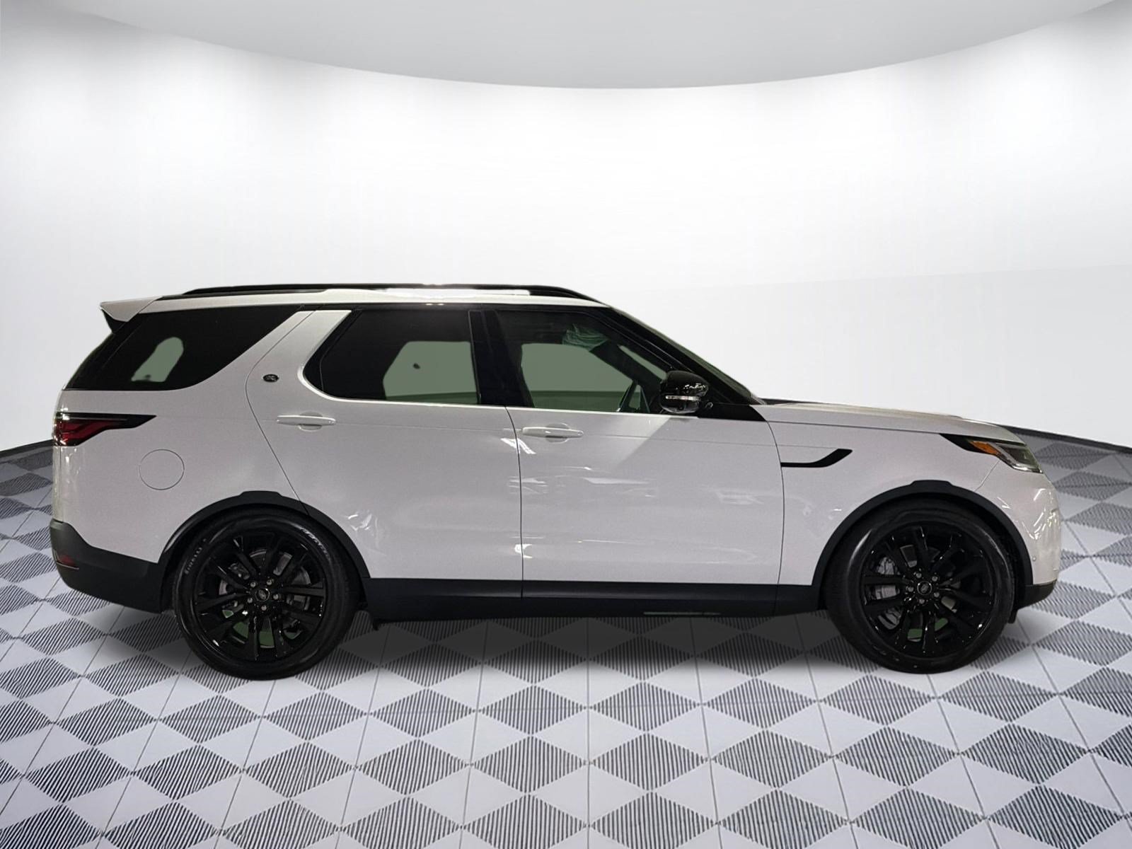 New 2026 Land Rover Discovery S AWD/4WD image 8