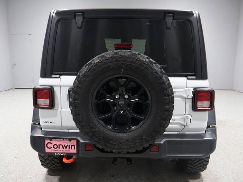 Certified 2024 Jeep Wrangler Willys image 4