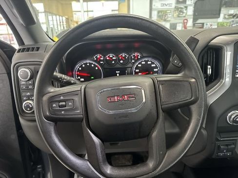 Used 2021 GMC Sierra 1500 4x4 Crew Cab w/ Sierra Value Package image 11