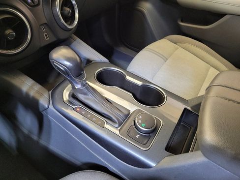 Used 2020 Chevrolet Blazer LT image 26