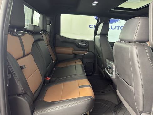 Used 2021 Chevrolet Silverado 1500 High Country w/ Technology Package AWD/4WD image 38