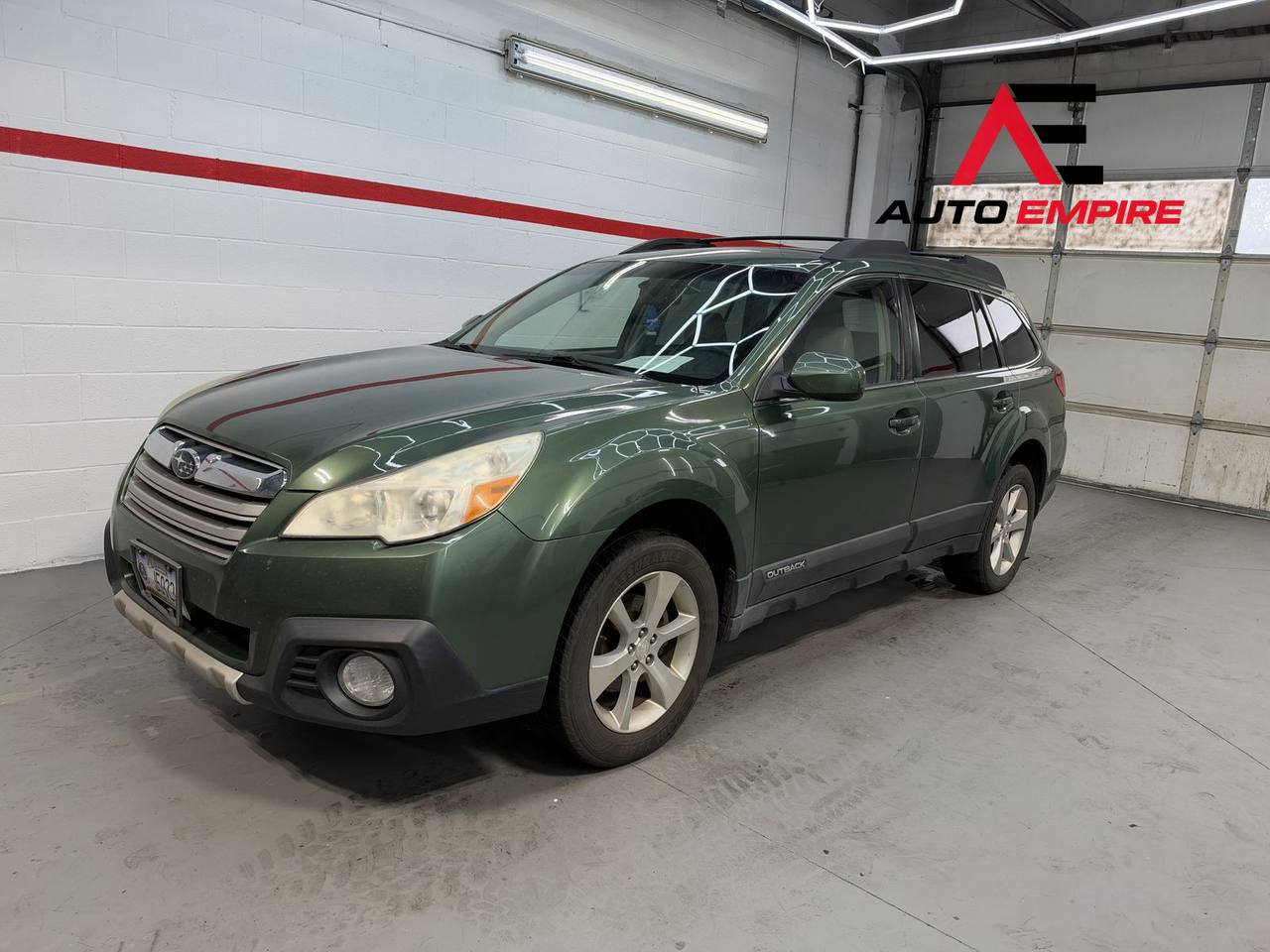 Used 2013 Subaru Outback 2.5i Limited w/ Moonroof Pkg AWD/4WD image 1