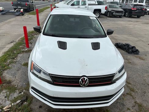 Used 2015 Volkswagen Jetta S FWD image 1
