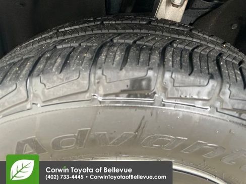 Used 2016 Jeep Grand Cherokee Laredo w/ Quick Order Package 23E image 17