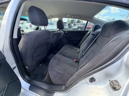 Used 2010 Nissan Altima Hybrid Sedan image 36