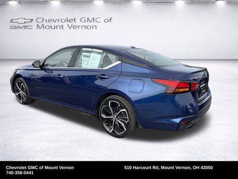 Used 2023 Nissan Altima 2.5 SR image 3