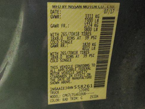 Used 2017 Nissan Titan SV image 33