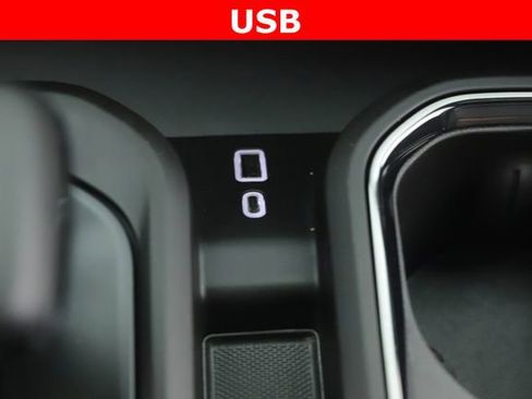 Used 2025 GMC Sierra 1500 AT4 w/ Technology Package AWD/4WD image 26