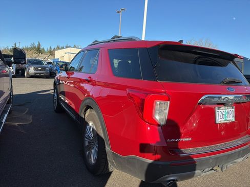 Used 2021 Ford Explorer Limited w/ Equipment Group 301A image 4