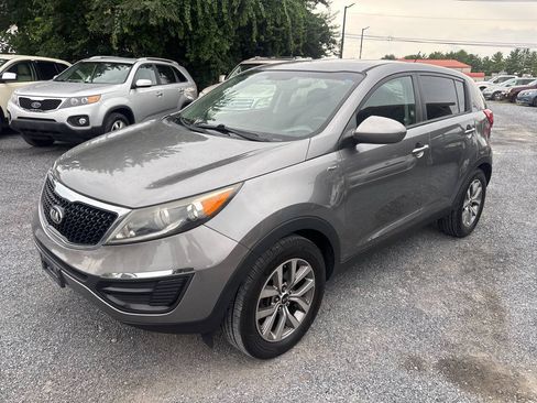 Used 2016 Kia Sportage LX AWD/4WD image 9