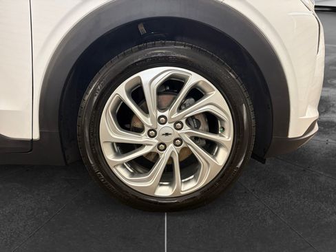 Used 2023 Chevrolet Bolt EUV LT w/ Comfort Package FWD image 55