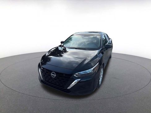 Used 2025 Nissan Sentra S image 7