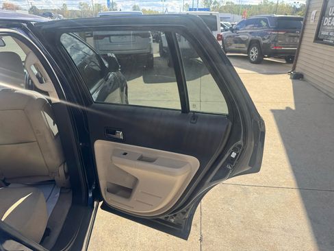 Used 2009 Ford Edge SEL image 17