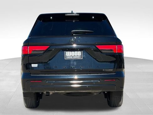 Used 2026 Toyota Sequoia Platinum image 4
