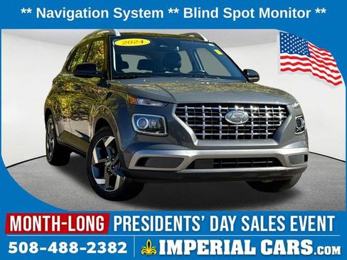 Used 2024 Hyundai Venue Limited image 1