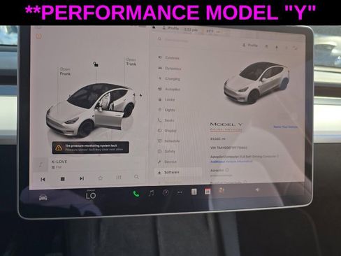 Used 2023 Tesla Model Y Performance image 15