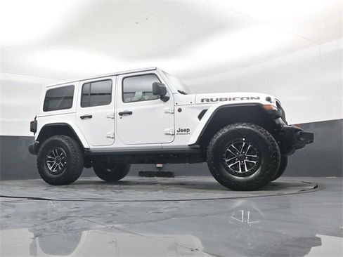 New 2026 Jeep Wrangler Unlimited Rubicon w/ Steel Bumper Group image 38