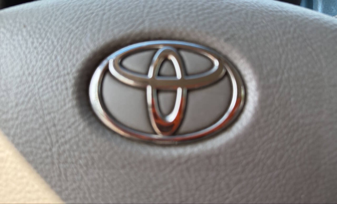 Used 2006 Toyota Sienna XLE FWD image 41