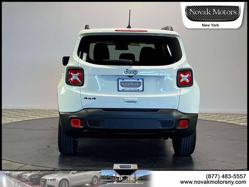 Used 2022 Jeep Renegade Altitude AWD/4WD image 7