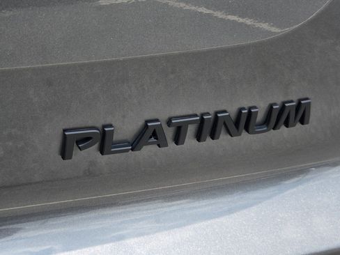 Used 2024 Nissan Pathfinder Platinum w/ Black Appearance Package FWD image 32