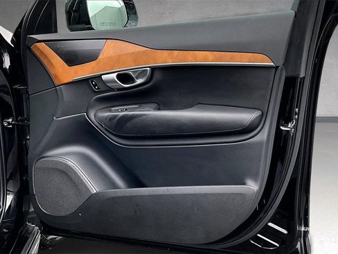 Certified 2024 Volvo XC90 B6 Plus w/ Protection Package Premier image 29
