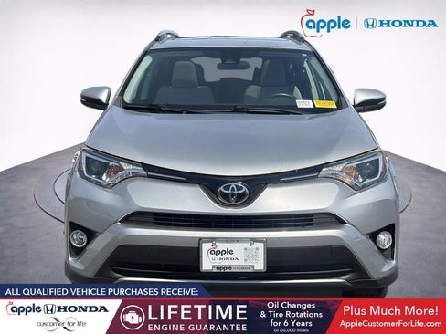 Used 2017 Toyota RAV4 XLE AWD/4WD image 2