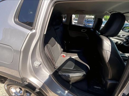 Used 2022 Jeep Compass Latitude AWD/4WD image 26
