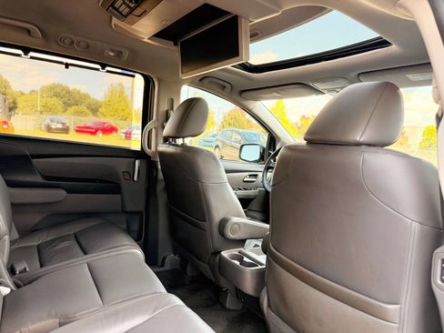 Used 2013 Honda Odyssey Touring Elite image 22