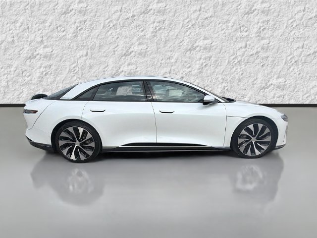 Used 2024 Lucid Air Touring AWD/4WD image 2