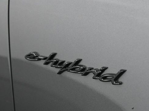 Certified 2026 Porsche Cayenne E-Hybrid AWD/4WD image 30