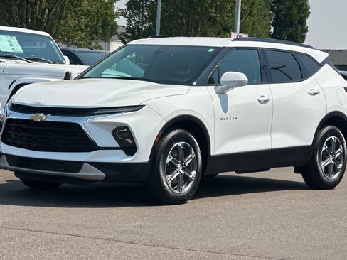 Used 2024 Chevrolet Blazer LT w/ Convenience Package AWD/4WD image 8