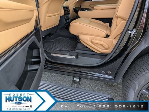 New 2024 Jeep Grand Wagoneer Series III w/ Quick Order Packagew 28T AWD/4WD image 15