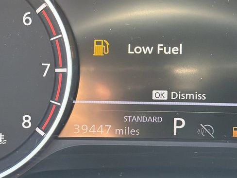 Used 2025 Nissan Rogue SV FWD image 27