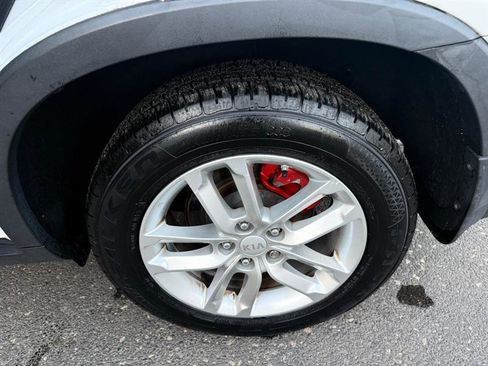 Used 2014 Kia Sorento LX FWD image 30