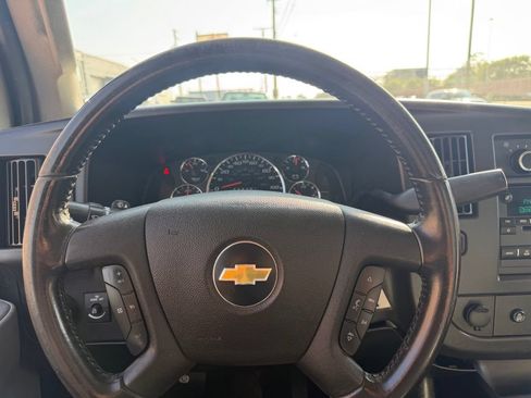 Used 2020 Chevrolet Express 3500 w/ Power Convenience Package RWD image 31