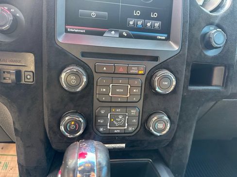 Used 2014 Ford F150 FX4 w/ Equipment Group 402A Luxury AWD/4WD image 32