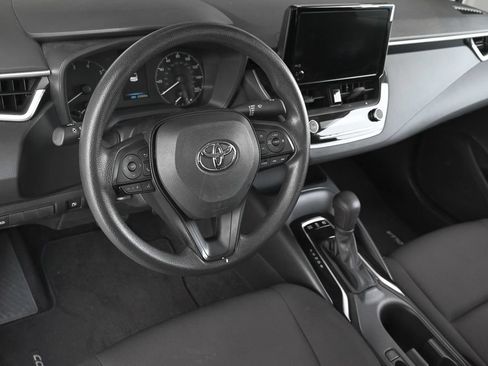 Used 2024 Toyota Corolla LE FWD image 11