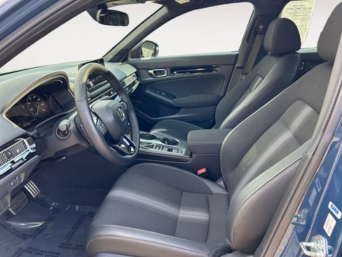 Used 2025 Honda Civic Sport image 16