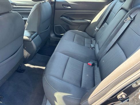 Used 2021 Nissan Altima 2.5 SV image 9