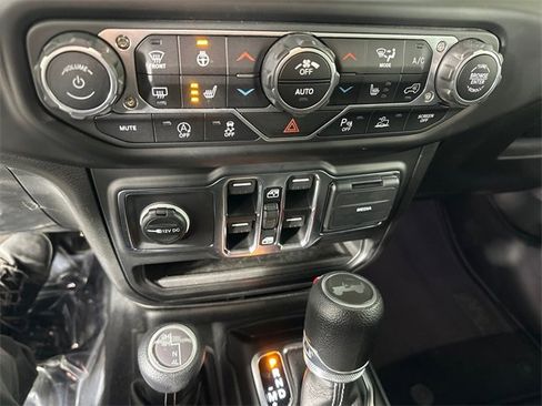 Certified 2023 Jeep Wrangler Sahara w/ LED Lighting Group image 30