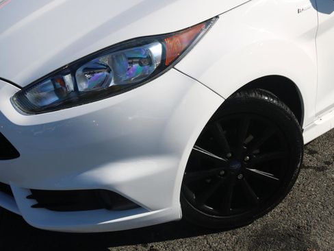 Used 2019 Ford Fiesta ST-Line FWD image 3