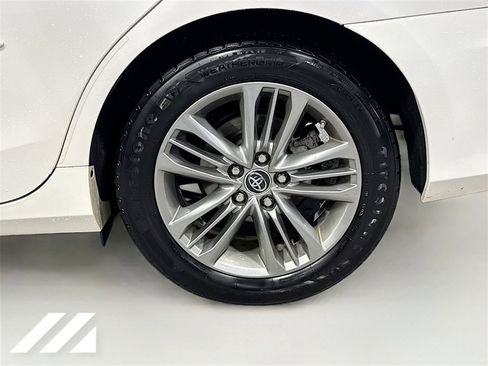 Used 2015 Toyota Camry SE image 31